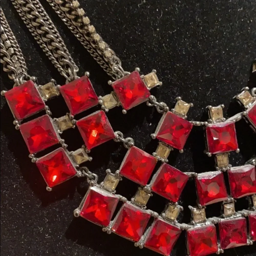 Kenneth Cole Statement Necklace!